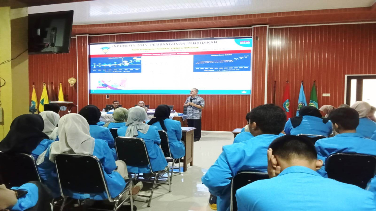 Fikom Unsub Gelar Seminar Strategi Pengembangan Talenta Mahasiswa Menuju Indonesia Emas 2045