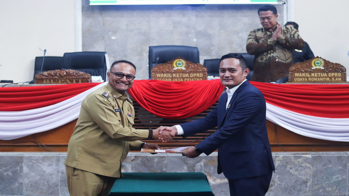 Pemda dan DPRD Subang Tetapkan Dua Raperda