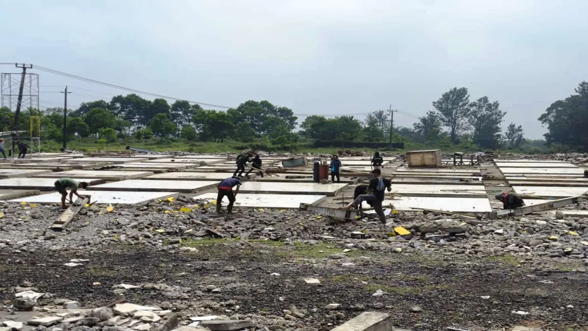 Rata dengan Tanah, Pasar Ciater Kini Tinggal Kenangan