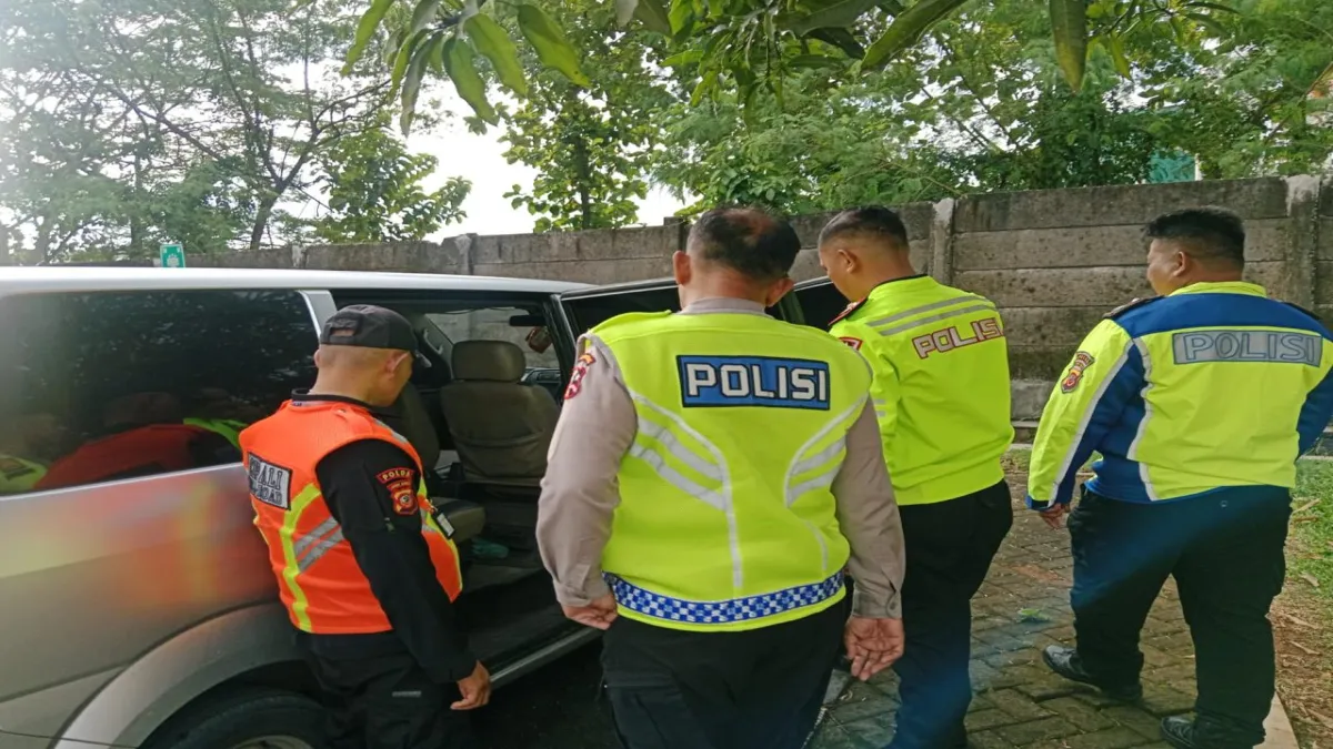 Polisi Gagalkan Pencurian Ban Serep Truk di Tol Cipali