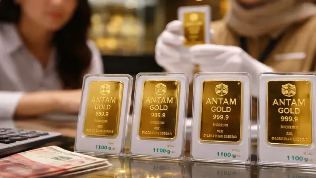 Harga Emas Batangan Antam di Pegadaian Turun Tipis, Investor Pantau Peluang di Tengah Fluktuasi