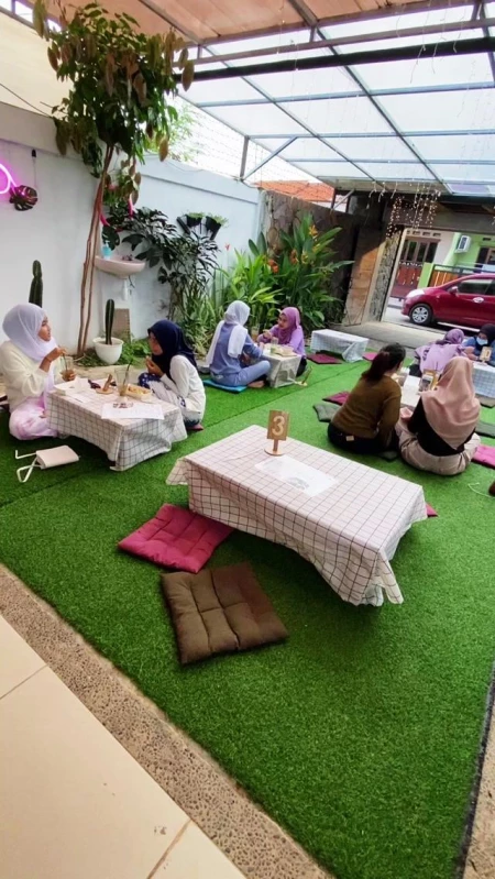 Let's Eat Go Coffee Shop Usung Konsep Homey, Tersedia Aneka Makanan dan Minuman