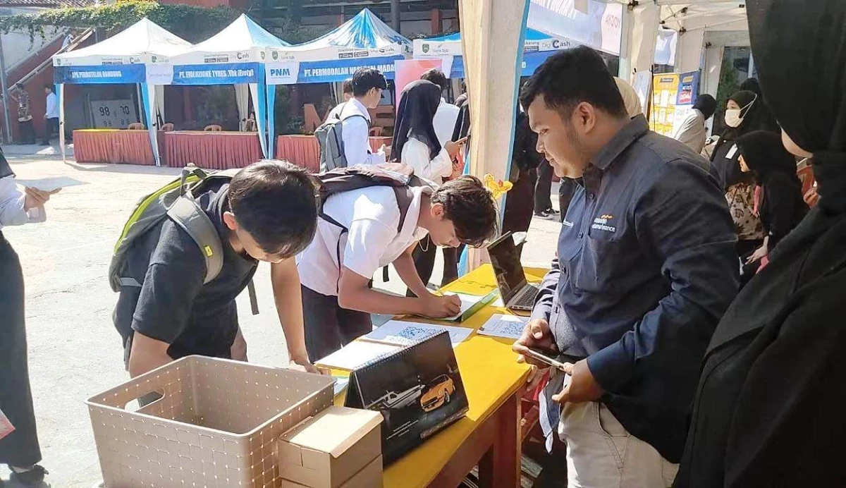 SMK PGRI Subang Sukses Gelar Job Fair
