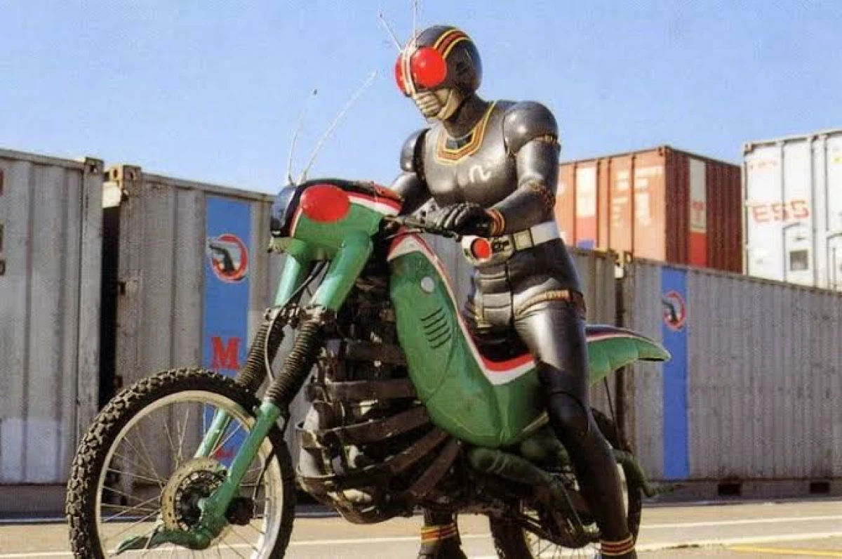 Nostalgia Dikit Boleh Kali! Inilah 6 Motor Legendaris Kamen Rider