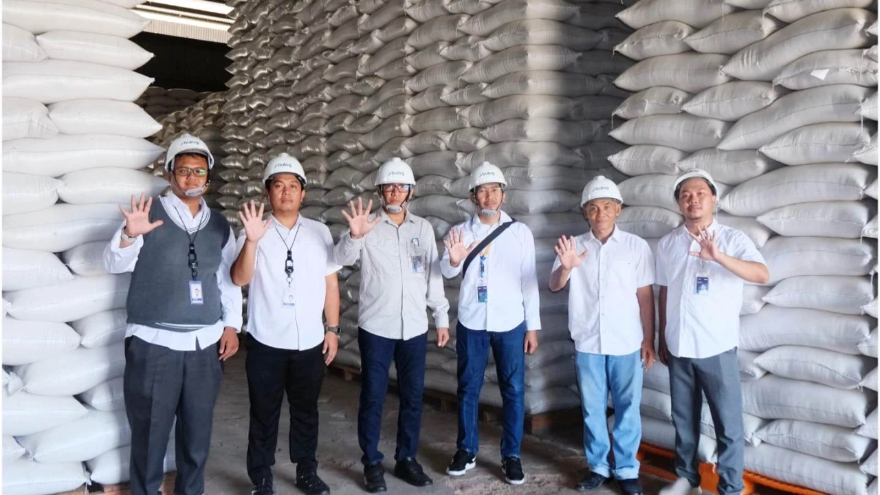 Masyarakat Diminta Tak Khawatir, Stok Beras BULOG Subang Capai 77.187 Ton