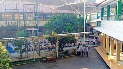 Lapangan MAN Purwakarta Makin Cantik dan Nyaman dengan Kanopi Membran