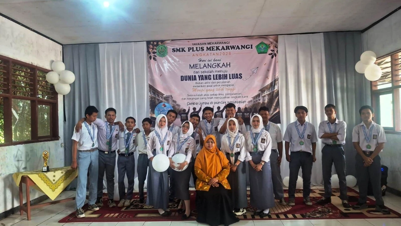 Lulus dari SMK, Siswa SMK Plus Mekarwangi Didorong Jadi Pencipta Lapangan Kerja
