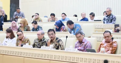 RDP dengan Komisi II DPR RI, Sekjen ATR/BPN Laporkan Capaian Pelaksanaan Tujuh Layanan Prioritas