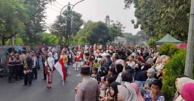 Ribuan Warga Sambut Gembira, Event West Java International Fun Folk Festival di Alun Alun Subang