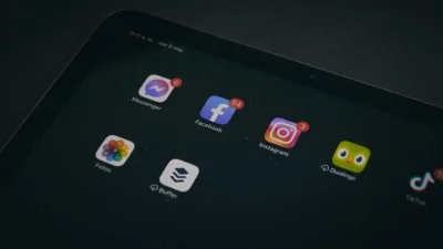 Gejala Kecanduan Media Sosial yang Perlu Diwaspadai