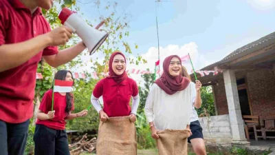 5 Ide Lomba 17 Agustus Paling Aneh, Gila, dan Ekstrem yang Dijamin Bikin Heboh Perayaan Kemerdekaan