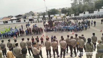 Kaum Buruh Desak Pemerintah Tetapkan SK UMSK, Gubernur Diminta Tak Ajukan Banding Putusan PTUN