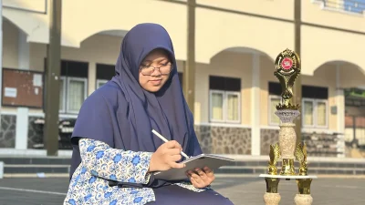 Bangkit dari Kegagalan, Siswi As-Syifa Boarding School Raih Juara 3 FLS3N Jawa Barat