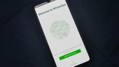 Cara Login WhatsApp di HP dan Laptop, Mudah Banget!