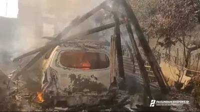 Rumah Warga di Cipeundeuy Subang Terbakar, Mobil hingga Uang Rp50 Juta Hangus