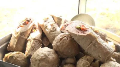 Baso Favorit di Purwadadi, Bakso Bambu Runcing Ini Jadi Langganan Pelanggan Setiap Hari