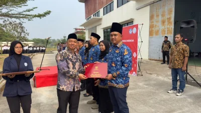 Upacara HUT ke-81 RI di POLSUB, Lima ASN Terima Satyalancana Karya Satya