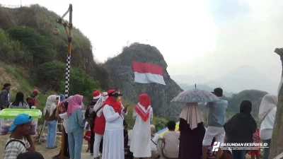 Merah Putih Raksasa Dibentangkan di Gunung Sembung, Picu Potensi Wisata Alam