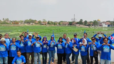 Demokrat Kabupaten Subang Tanam Pohon dan Jumsih, Gaungkan Gerakan Langit Biru Indonesia Asri