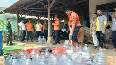 Sembilan Kecamatan di Subang Alami Kekeringan dan Krisis Air Bersih