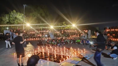 Seribu Lilin untuk Indonesia, Ribuan Ojol Subang Gelar Doa Bersama