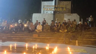 Ketua BAZNAS Pimpin Doa Bersama dalam Aksi 1.000 Lilin Ojol Subang