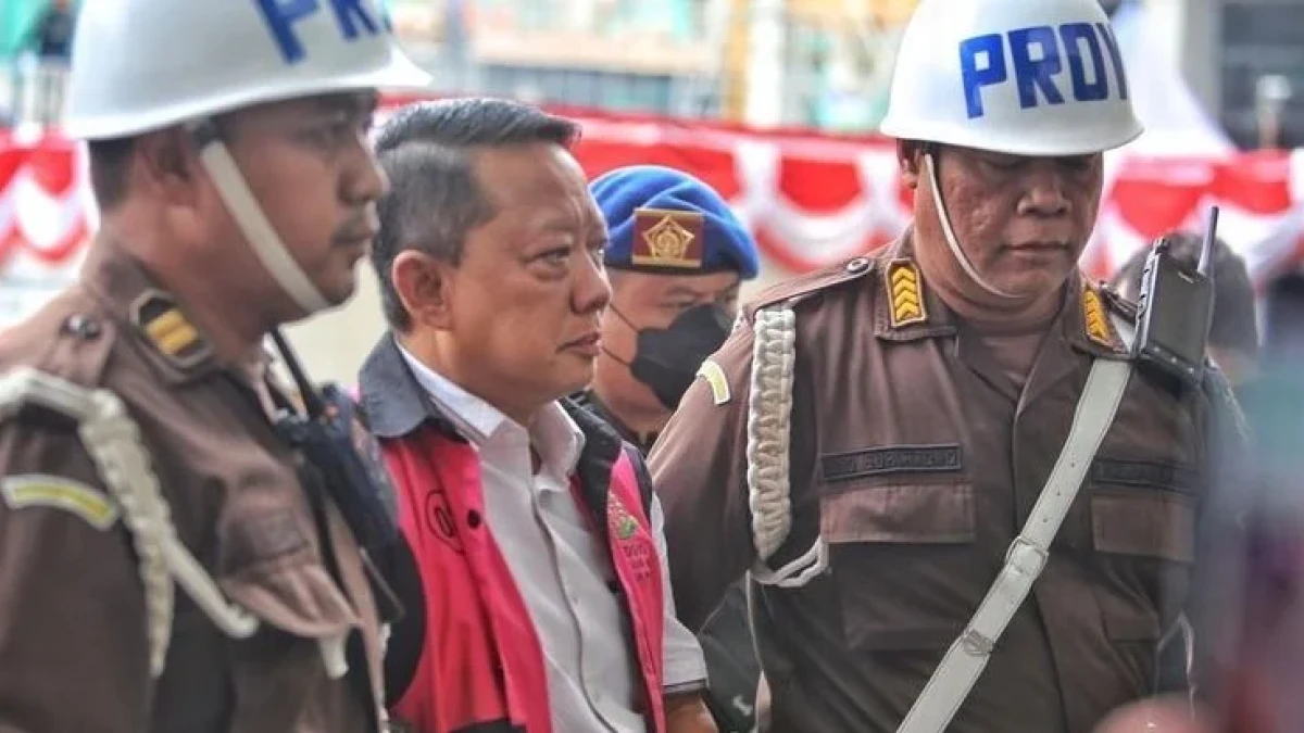 Diperiksa 10 Jam, Febrie Adriansyah Kembali ke Rutan KPK: Bungkam Saat Digiring ke Mobil Tahanan