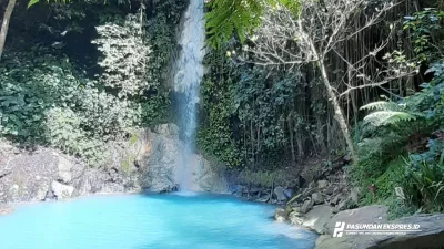Penjelasan Air Berwarna Biru di Curug Kolengkak Subang, Apa Penyebabnya?