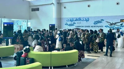 Pemberangkatan 784 Jemaah Umrah Dialihkan ke BIJB, Pengalihan Penerbangan Dampak Erupsi Gunung Anak Krakatau