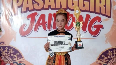 Di Balik Air Mata Sarah Alzena, Ada Perjuangan Meraih Juara 3 Pasanggiri Jaipong