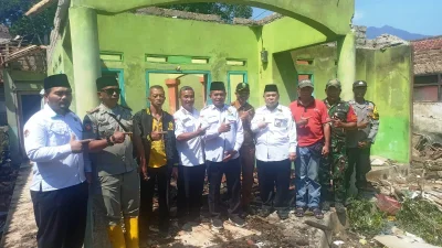 Tiga Rumah Ludes Terbakar, BAZNAS Subang Bergerak Salurkan Bantuan untuk 15 Warga
