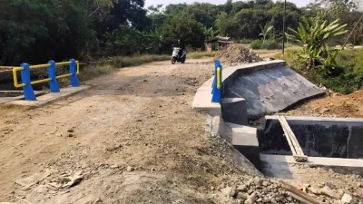Hubungkan Desa Pangsor dan Sumurgintung, Warga Bunut Apresiasi PUPR Bangun Jembatan