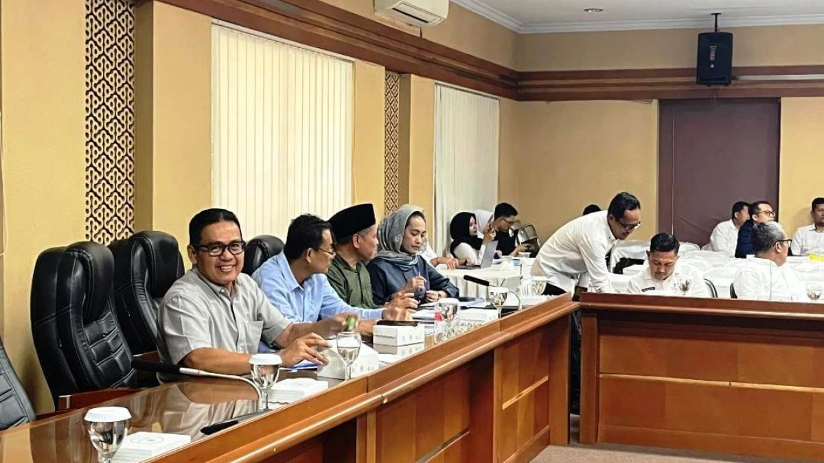 Mahasiswa Soroti Kinerja Anggota DPRD, Kerap Absens hingga Minim Karya Pro Rakyat