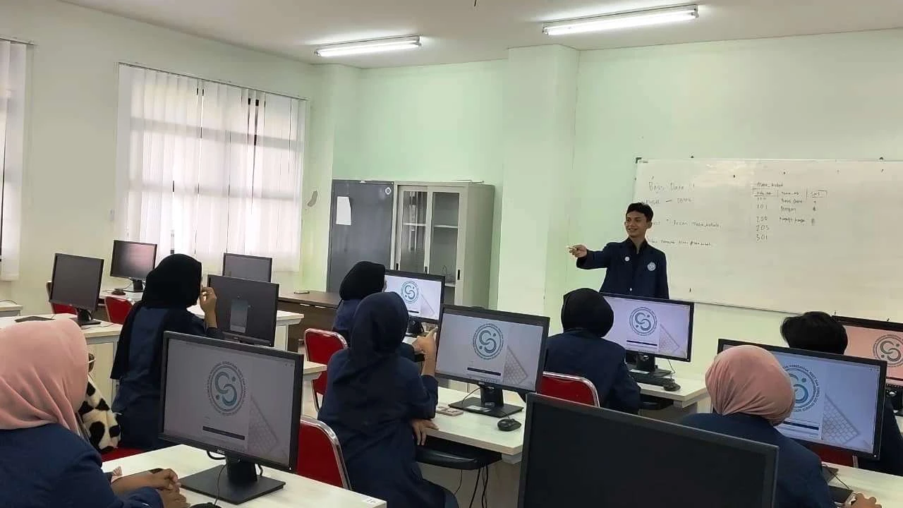 Buktikan Kualitas Vokasi! Hampir 70 Persen Lulusan D3 Sistem Informasi POLSUB Langsung Diserap Dunia Kerja