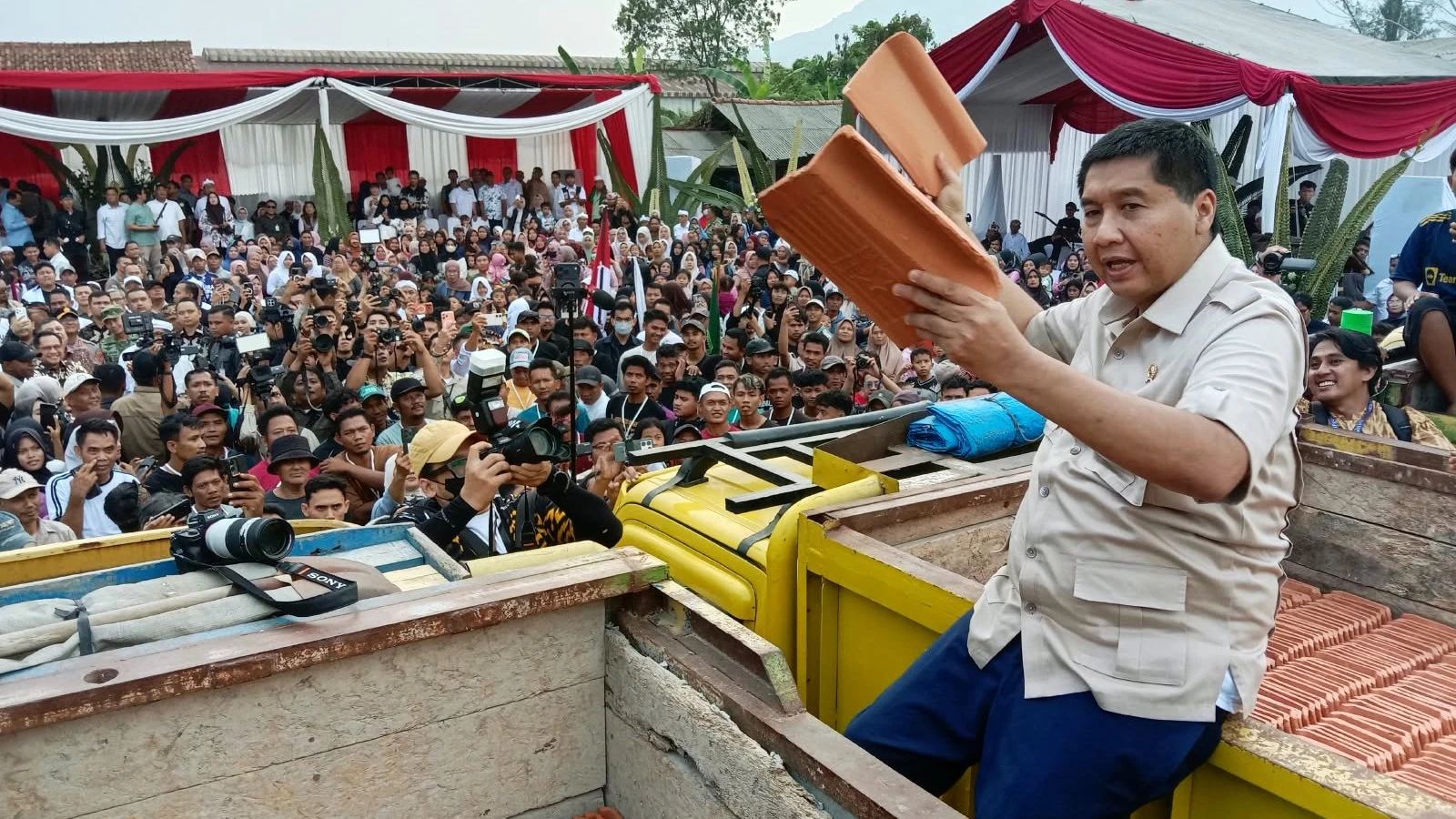 Gentengisasi, Momentum Kebangkitan Industri Genteng di Plered