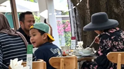 Foto Gubernur Kaltim Sarapan di Singapura Viral di Tengah Bencana Karhutla