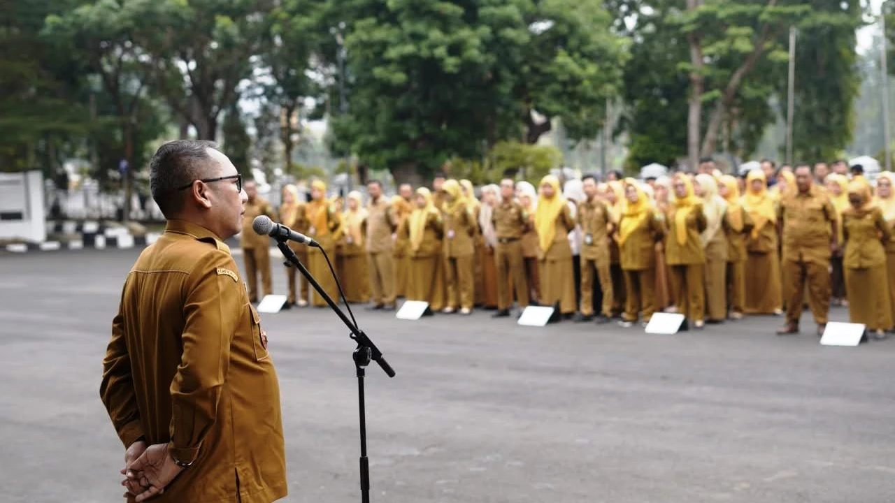 Apel Perdana sebagai Pembina, Sekda Subang Rona Ajak ASN Berikan Pelayanan Terbaik