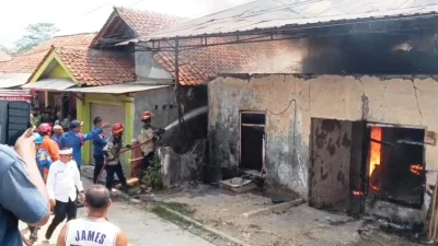 Gudang Dekorasi WO di Pasawahan Purwakarta Terbakar, Kerugian Capai Rp500 Juta