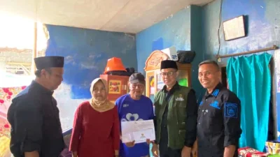 BAZNAS Subang Salurkan Bantuan Stimulan Perbaikan Rumah