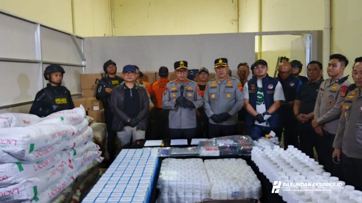 Polisi Bongkar Pabrik Obat Keras Ilegal di Bandung, Lima Tersangka Ditangkap