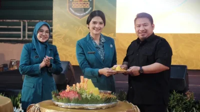 Hari Kesatuan Gerak PKK ke-54 Tingkat Kabupaten Subang, Bupati Amanatkan Makin Solid dan Kreatif Wujudkan Kelauarga Sejahtera