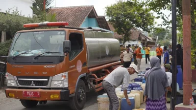 Krisis Air Bersih Dua Pekan, Bupati Subang Pantau Langsung Penyaluran Air ke Sarireja dan Palasari