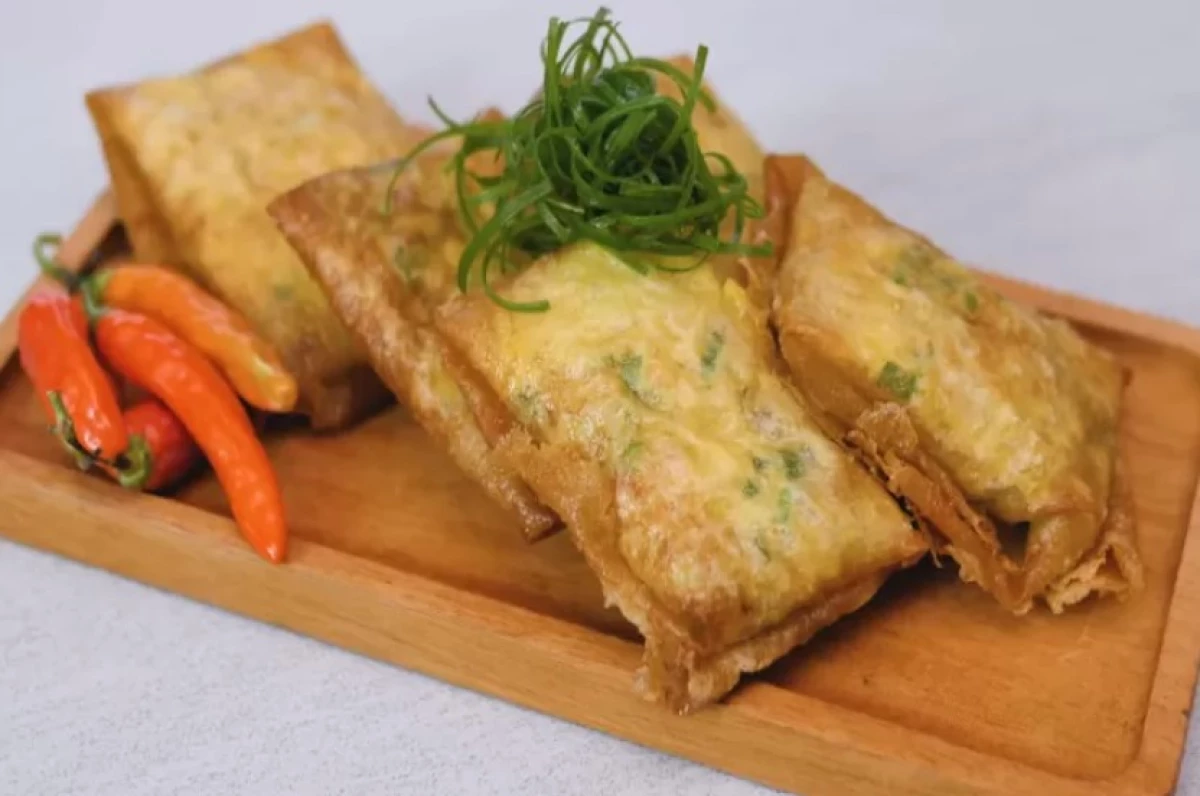 Resep Martabak Telur Kulit Lumpia yang Enak dan Renyah!