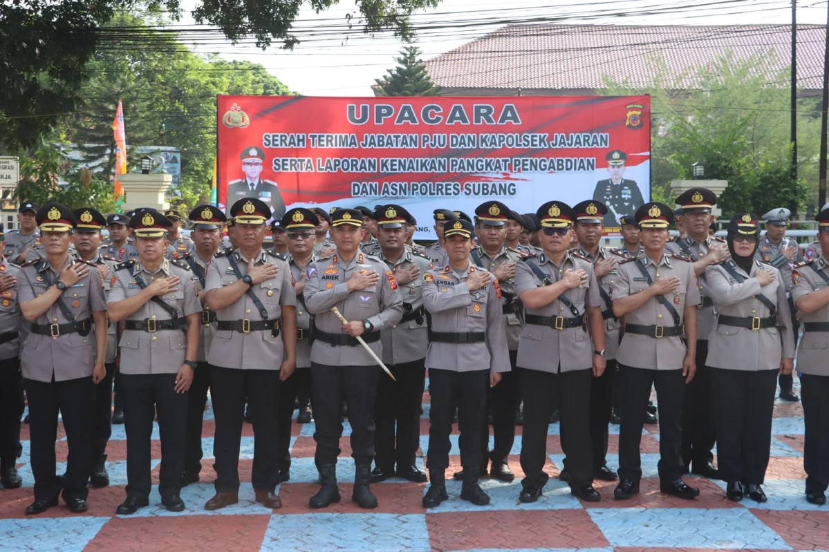 AKBP Ariek Indra Sentanu Pimpin Serah Terima Jabatan 11 Pejabat Polres Subang yang Dirotasi