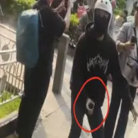 Wartawan DISWAY.id Disiram Air Keras Saat Liput Aksi Demo di Polda Metro Jaya