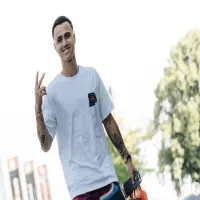 Selain Thom Haye, Persib Juga Resmi Datangkan Eliano Reijnders