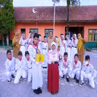 Siswa SDN Dr. Satiman di Subang Kembali Raih Prestasi