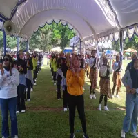Senam Sehat Meriahkan Milangkala Desa Sadawarna ke 43