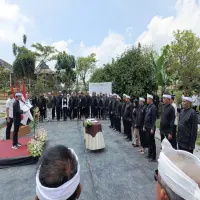 Unik, Om Zein Lantik 10 Pejabat Eselon II di Tengah Kebun, Agar Semua Ingat Makna Kerja Keras