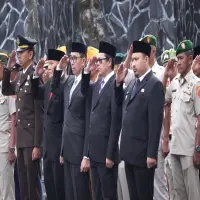 HUT TNI ke 80 di Subang, Bupati dan Wakl Bupati Lakukan Ziarah Nasional di TMP Cidongkol
